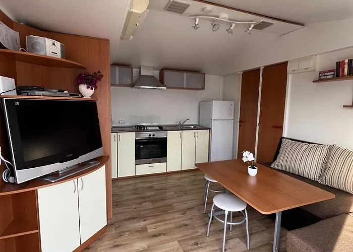 Mobile 5214-1 For 3 Pers In * Мурвица