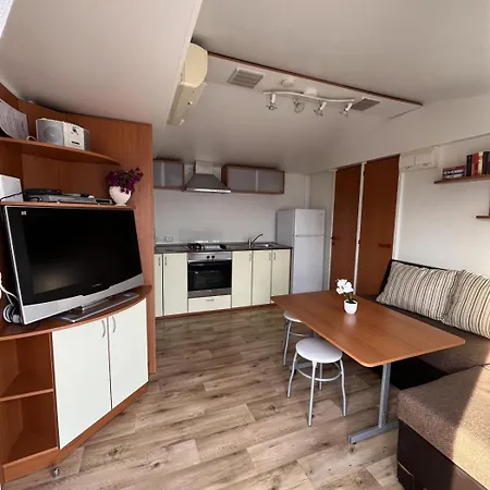 Mobile 5214-1 For 3 Pers In * Murvica (Brac)